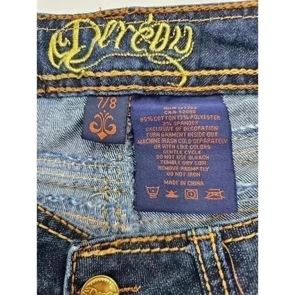 Y2K Dereon Women's 7/8 Straight Leg Dark Denim Jeans with Pocket Details - Picture 4 of 8